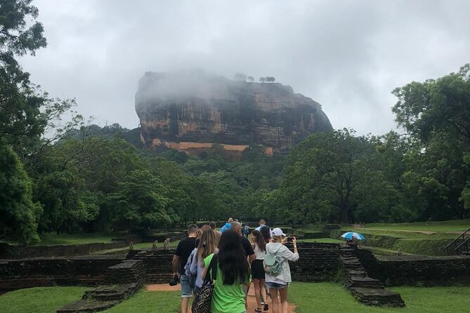 Sigiriya & Dambulla City Tour - A One-Day Loop Between Sigiriya and Dambulla from Katunayake