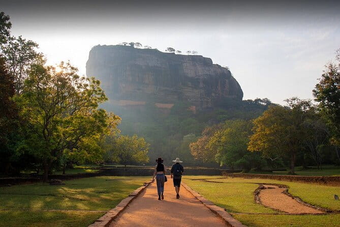 Sigiriya & Habarana: Sunrise Hot Air Balloon Ride Experience - Golden Temple Sightlines: Close-Up or a Clear View From Far