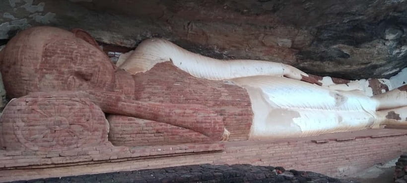 Sigiriya Lion's Rock & Dambulla Golden Cave Temple Trip - Art & craft village house: hands-on Sri Lankan creativity