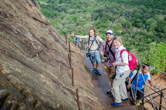 Sigiriya Rock and Dambulla Cave All Inclusive Private Day Trip - Dambulla Cave Temple: what you’ll see in the five caves