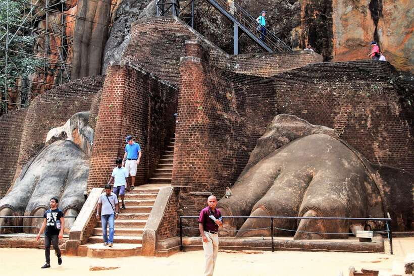 Sigiriya: Rock Fortress Private Guided Walking Tour - Miniature Water Gardens, Swimming Pools, and Boulder Gardens