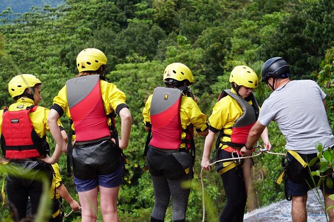 Sri Lanka 11 Nights -12 Days Luxury Guided Tour by Mini-Coach - Diyaluma Falls, Buduruwagala Temple, and the Yala Safari Setup