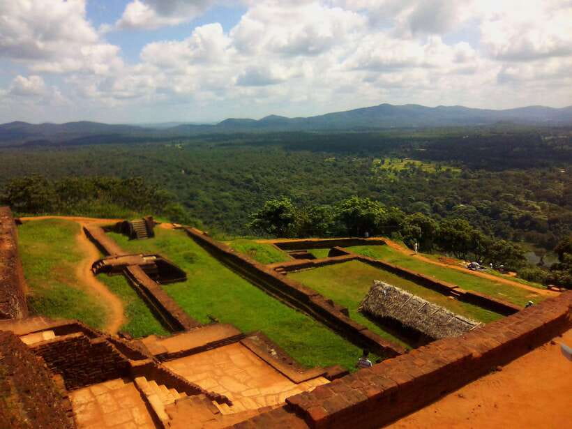 Sri Lanka: 4-Day Private Tour Focusing on Cultural Triangle - Transport, hotels, and comfort during long drive days