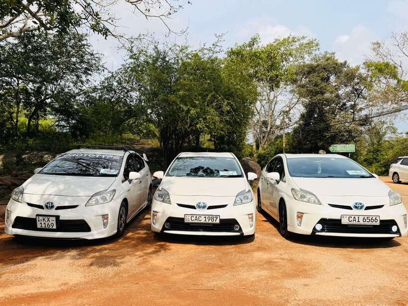 Sri Lanka Car Rental with Driver - 3 Days Minimum, 180km/Day - Price and value: $80 per group up to 3, plus the smart extras