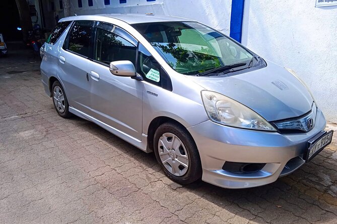 Sri Lanka Car Rental with Driver per Day | Car Van or MiniBus Rental with Driver - Comfort in the car: AC, smooth driving, and small perks