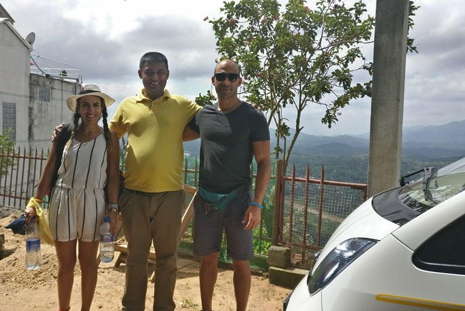 Sri Lanka Holidays Group Tour Packages - Should you book this package for Colombo + Sigiriya?