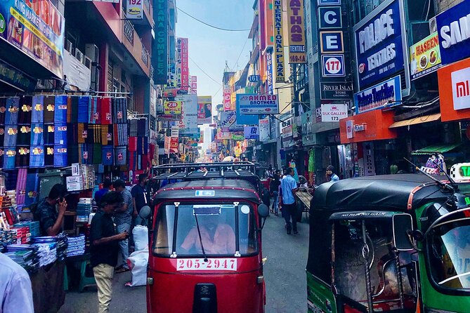 Sri Lanka Personal Tour Driver in private vehicle - Kandy: A Central Stop for Slower Day Planning