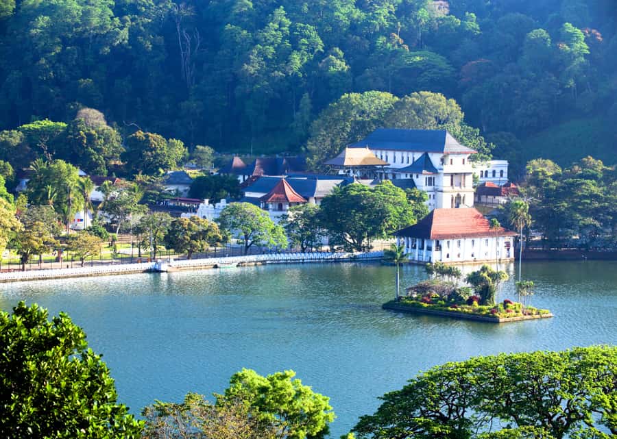 Sri Lanka Private 2-day Tour:Train Trip, Kandy, Nuwara Eliya - Two Days in Sri Lanka’s Hill Country, Packed but Not Random