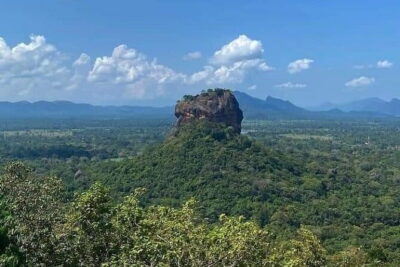 Sri Lanka Private Tour Guide, Driver with Car - The Kandy-centered route: a practical 10-day rhythm