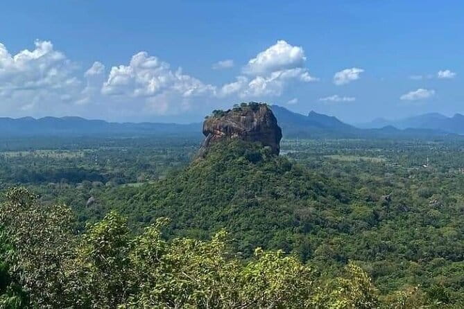 Sri Lanka Private Tour Guide, Driver with Car - The Kandy-centered route: a practical 10-day rhythm