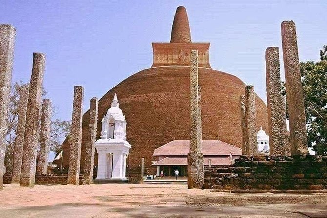 Sri Lanka tour itinerary . 6N/7D with driver, vehicle and H/B accommodations - Day 1: Colombo arrival and the long-drive kickoff to Sigiriya