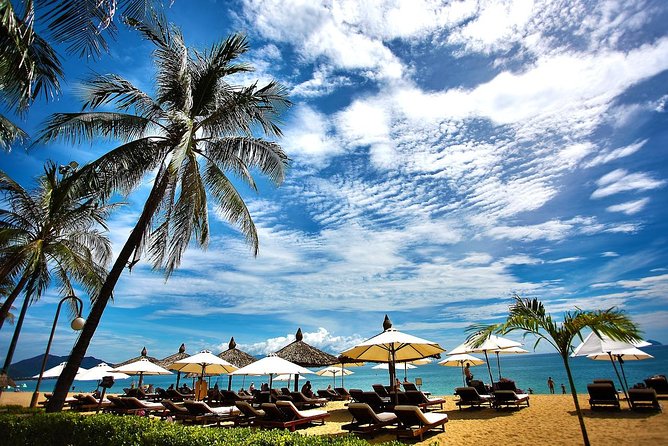 Sri Lanka Tour Package in 05 Nights 06 Days - Colombo Finish: Independence Square, Gangaramaya, and a Beachfront Walk