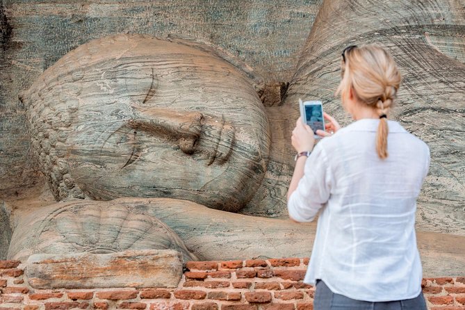 Sri Lanka Tour Packages with English Speaking Driver Guide and Car - Kandy Walking Tour and Kandyan Night Show: Culture You Can Feel