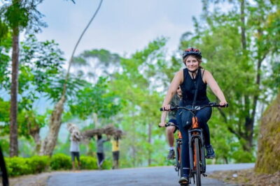 Tea Loops E-Biking - Route Mood: Quiet Lanes, Photo Breaks, and Real Village Life