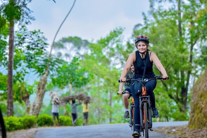 Tea Loops E-Biking - Route Mood: Quiet Lanes, Photo Breaks, and Real Village Life