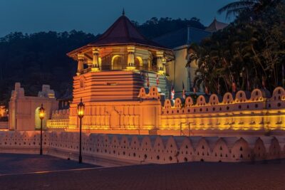 Temple of The Sacred Tooth Relic Entrance Ticket with Guide - Skip the ticket line: value of pre-booking in Kandy