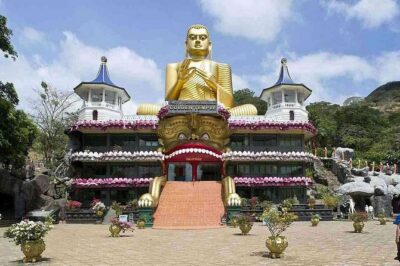 The Isle of The Pearl - 14 Days Tour - Day 2: Pinnawala Elephants and a Spice Garden Reset in Kandy