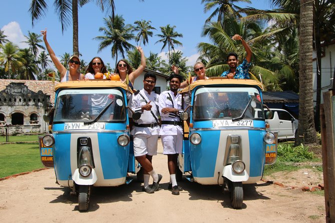 "THE ORIGINALS" Tuk Tuk Safari Colombo, the first and the best. - Beachfront lunch: when the tour earns its price