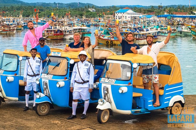 "THE ORIGINALS" Tuk Tuk Safari Colombo, the first and the best. - From Pettah Market streets to a 1749 Protestant monument