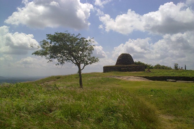Three Ancient Kingdoms Tour | from Colombo - Stop 4: Another Look at Yapahuwa’s Citadel and the Tooth Relic Chapter