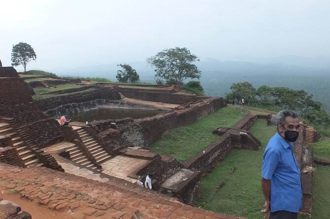 Throughout the Pearl Island in 14 Days - Peradeniya botanical gardens, tea factory, and Gregory Lake choices