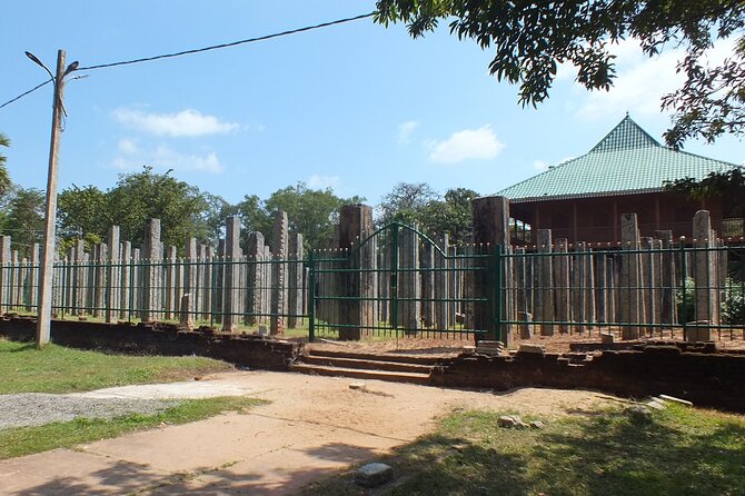 Throughout the Pearl Island in 14 Days - Yala National Park: the safari day that needs patience