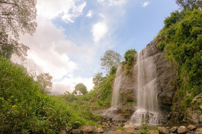 Tour to the Hidden Waterfalls around Kandy (Knuckles Range) - Stop 1: Huluganga Ella Falls (about 20 minutes)