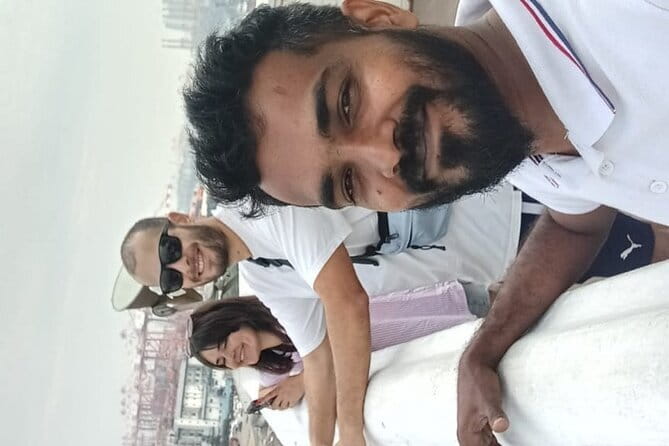 Tuk tuk colombo Sightseeing tour - Galle Face Green: the coast stop that helps you slow down