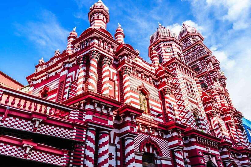 Tuk Tuk Tales of Colombo From Cruies - Gangaramaya Temple and other worship places along the route