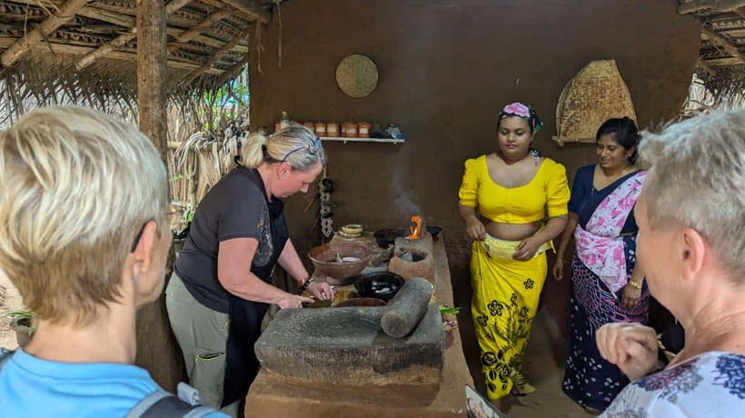 Udawalawe: Farm to Table Cooking & Authe: Village Experience - Garden vegetable picking: farm-to-table starts early