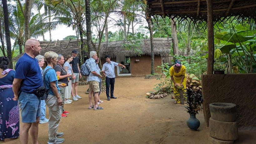 Udawalawe: Farm to Table Cooking & Authe: Village Experience - Cooking class in the village kitchen: open flame, grinding spices, real teamwork