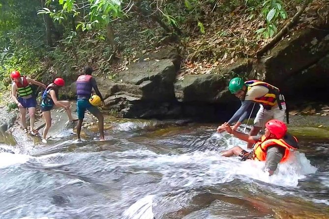 White Water Rafting at Kitulgala - Kelani River Rafting from Kitulgala: a calm drive that turns loud