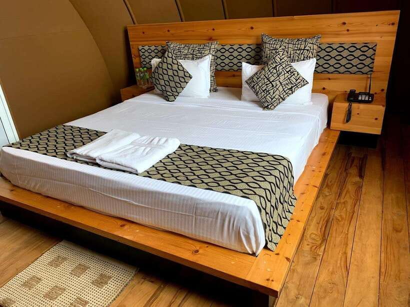 Yala: All Inclusive Overnight Glamping and Safari - Yala’s overnight setup: what this experience is really like